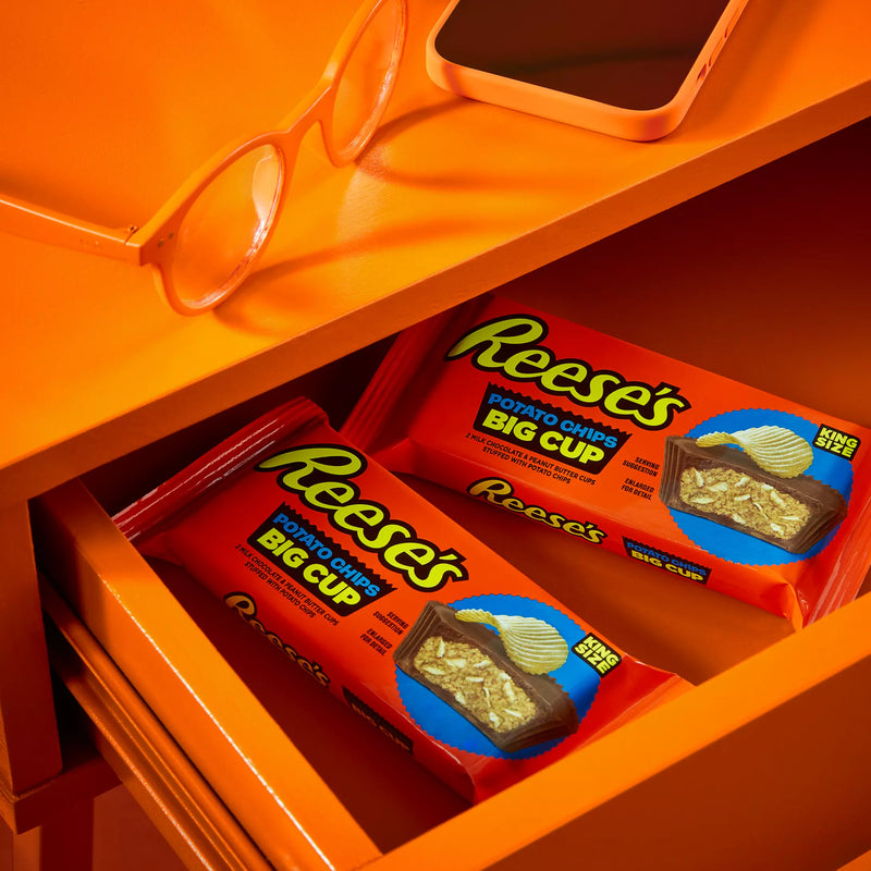 Reese's Big Cup w/ Potato Chips - King-Size (73g) - Candy Bouquet of St. Albert